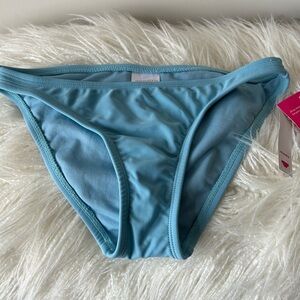 NWT Size XS Xhilaration Bikini Top